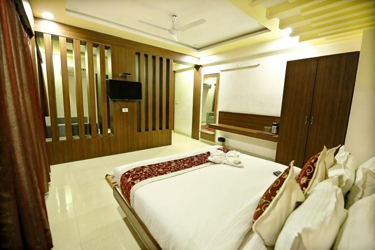 Hotel Sunflower Udaipur Exterior photo
