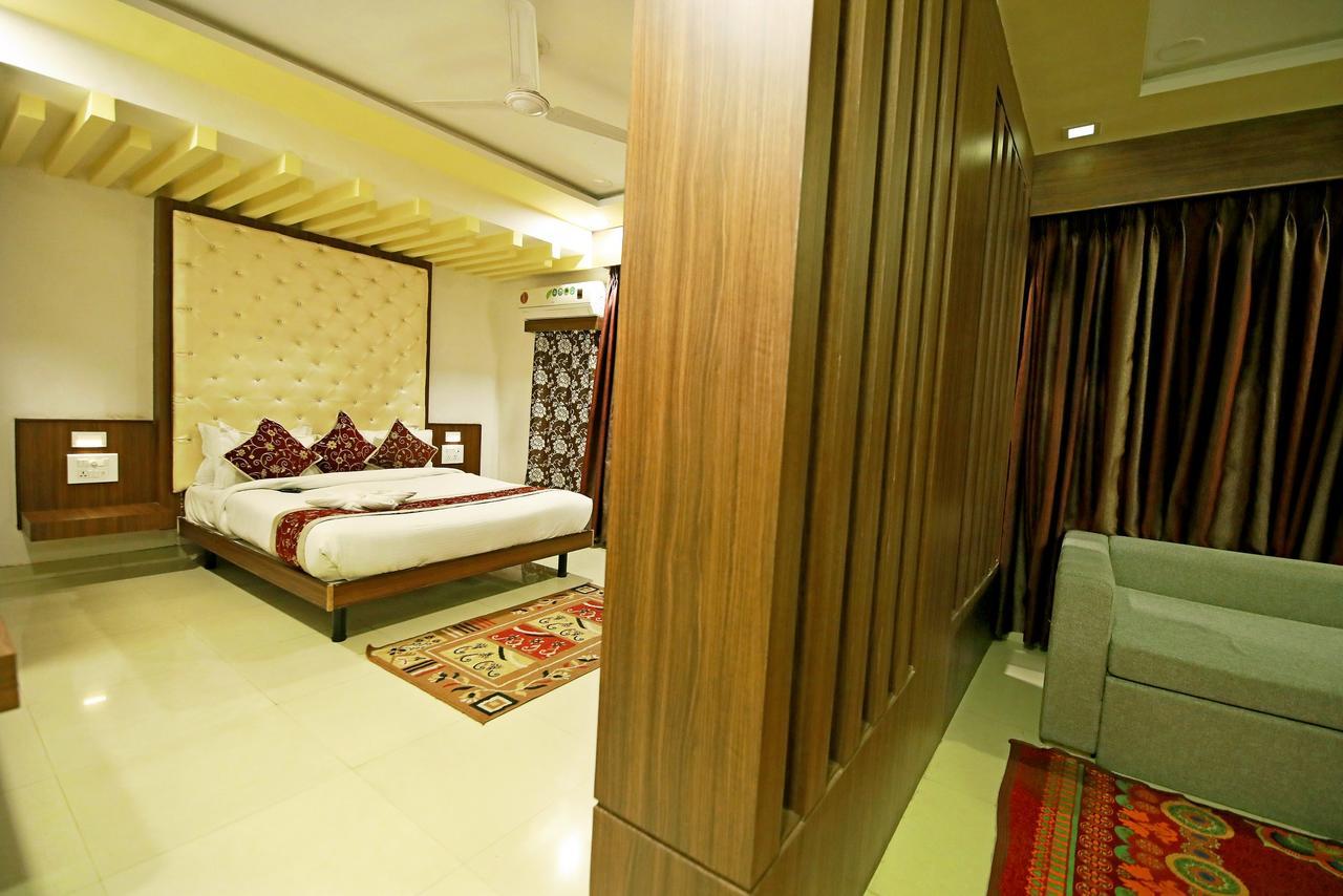 Hotel Sunflower Udaipur Exterior photo