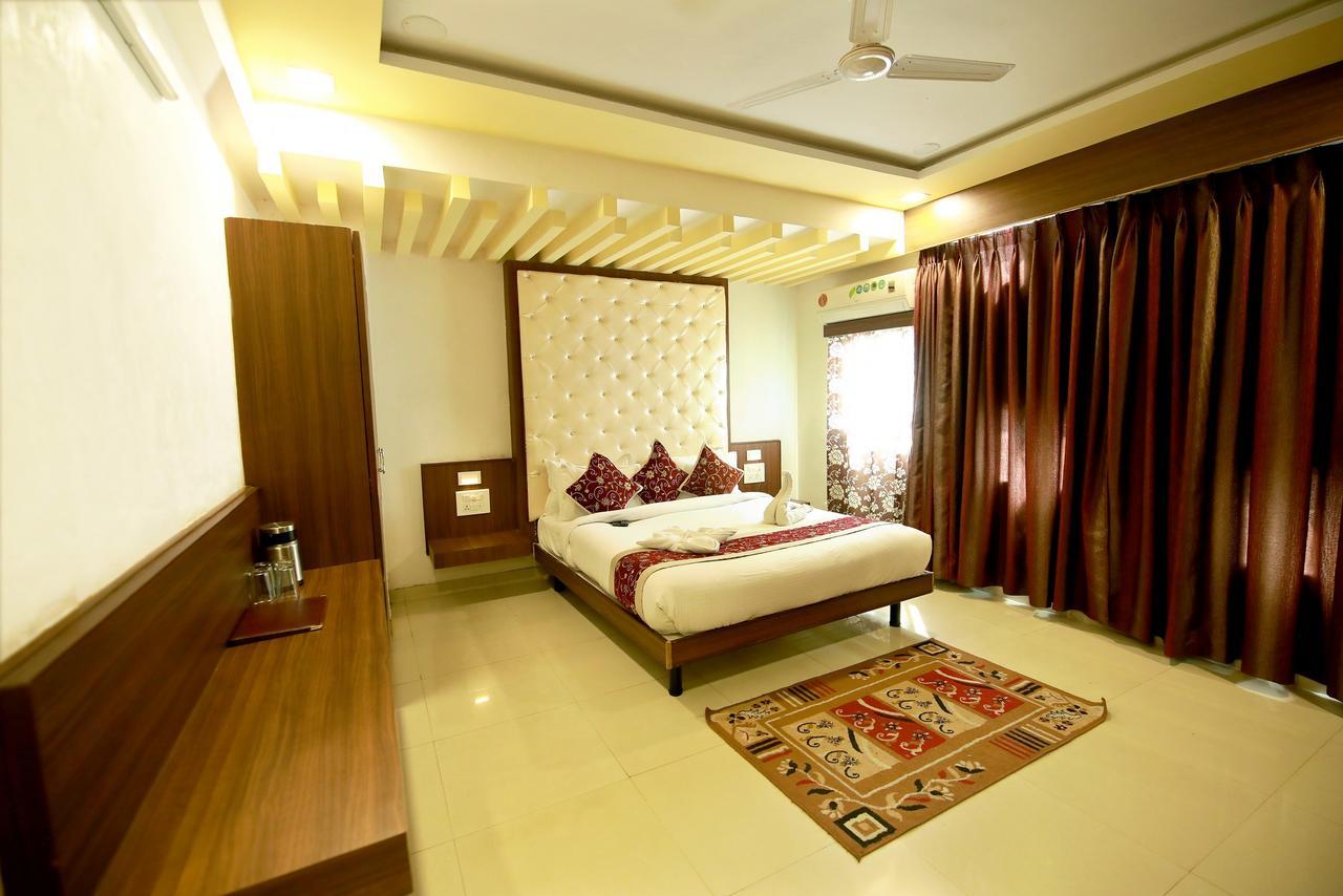 Hotel Sunflower Udaipur Exterior photo
