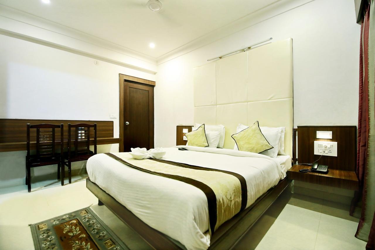 Hotel Sunflower Udaipur Exterior photo